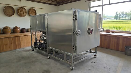 304 Secador de congelamento industrial de aço inoxidável com sistema de aquecimento elétrico e unidade de refrigeração BITZER ou Leybold para resultados consistentes